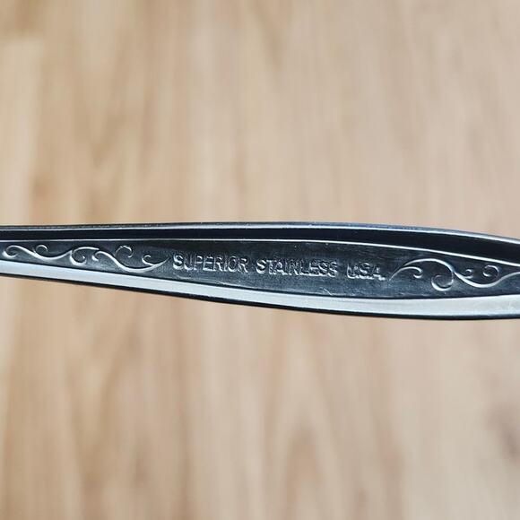 International Silver Petal Lane Stainless Oval Soup Spoons Set of 2 USA Vtg 7" - Picture 3 of 7